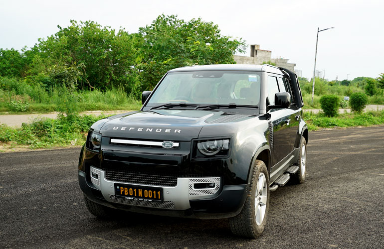 Land Rover Defender 110 HSE 2.0 Ltr Petrol