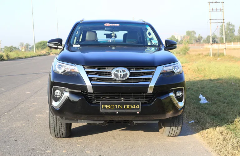 Self-Drive Toyota Fortuner 4×4 Automated cars in Delhi